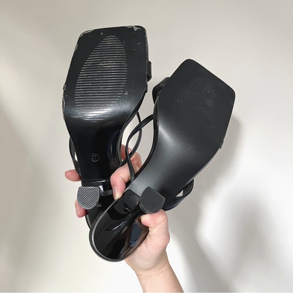 No Label • Mule Style Toe Strap Heel in Black - Picture 8 of 10